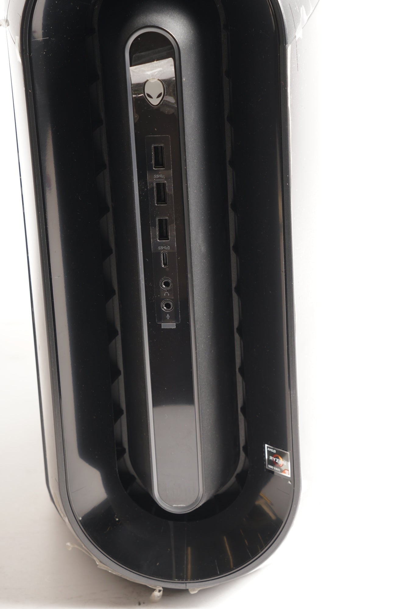 Alienware Aurora R10 Liquid Cooled AMD Ryzen 9 5900, 32GB Gaming Desktop (Black) (Used)