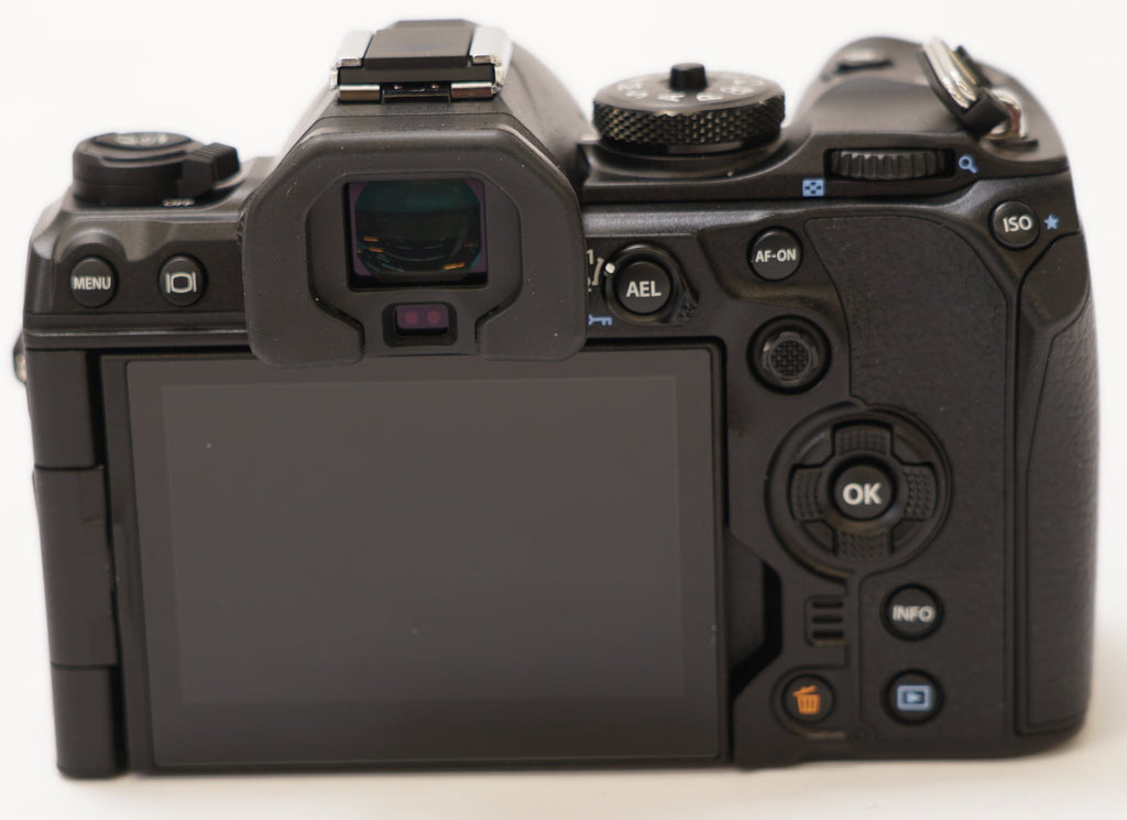 OM SYSTEM OM-1 Mark II Mirrorless Camera (Body Only) (Used)