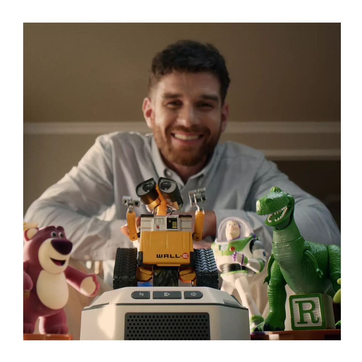 Robosen Mini Robot WALL-E & Eve Action Figure Collector's Set