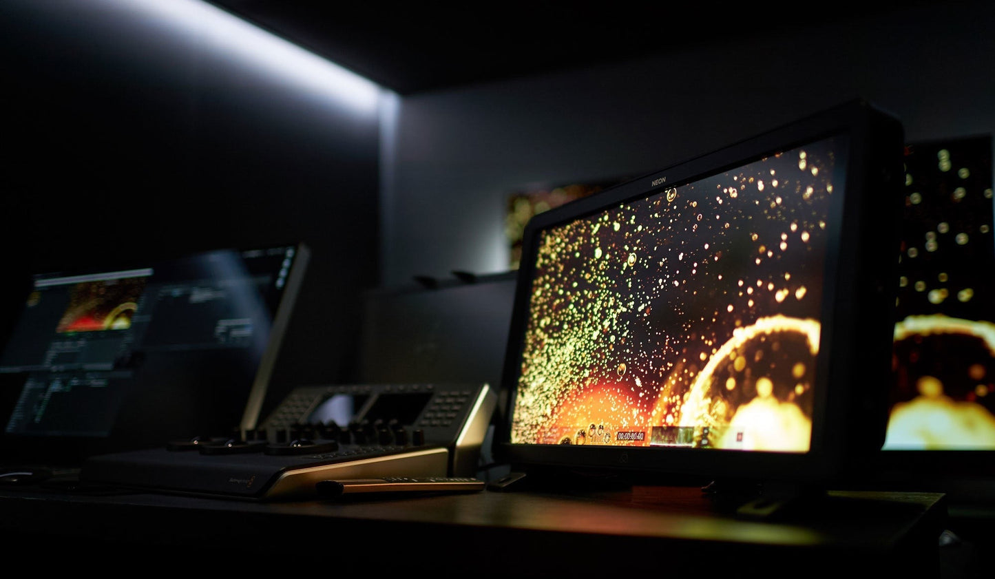 Atomos Neon 17-inch HD HDR Production Monitor