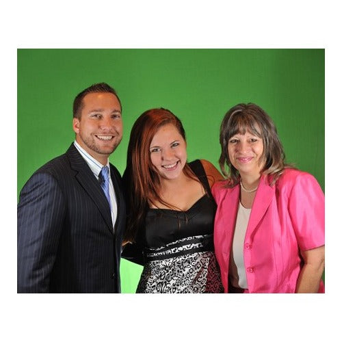 Westcott X-Drop Wrinkle-Resistant Backdrop Kit (Chroma-Key Green, 5 x 7 Feet)