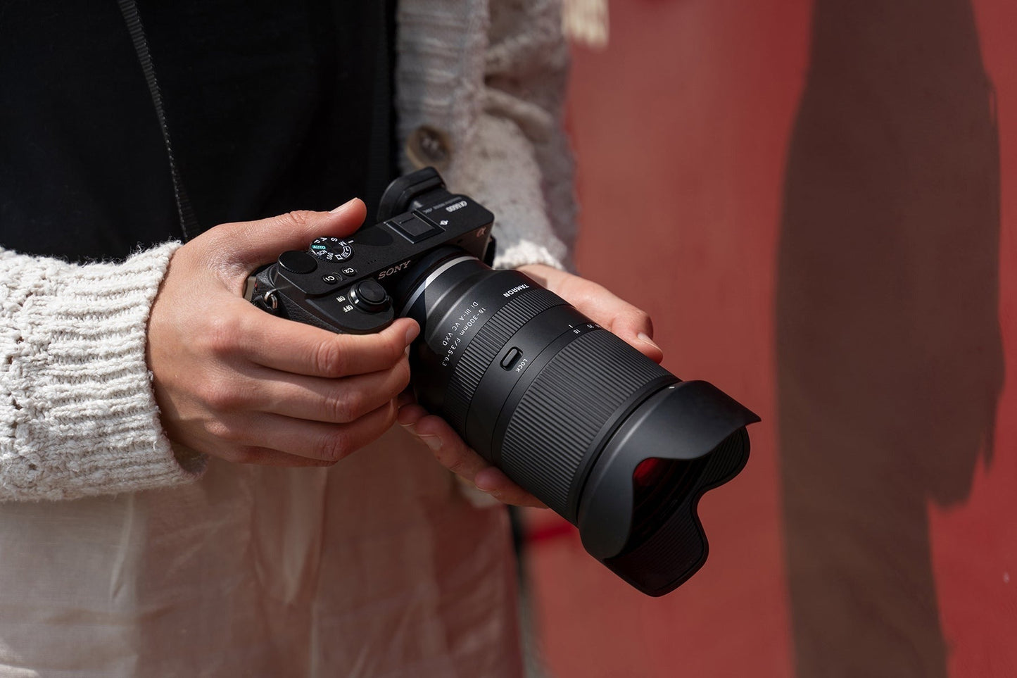 Tamron 18-300mm F/3.5-6.3 Di III-A VC VXD Lens (Sony E-mount)