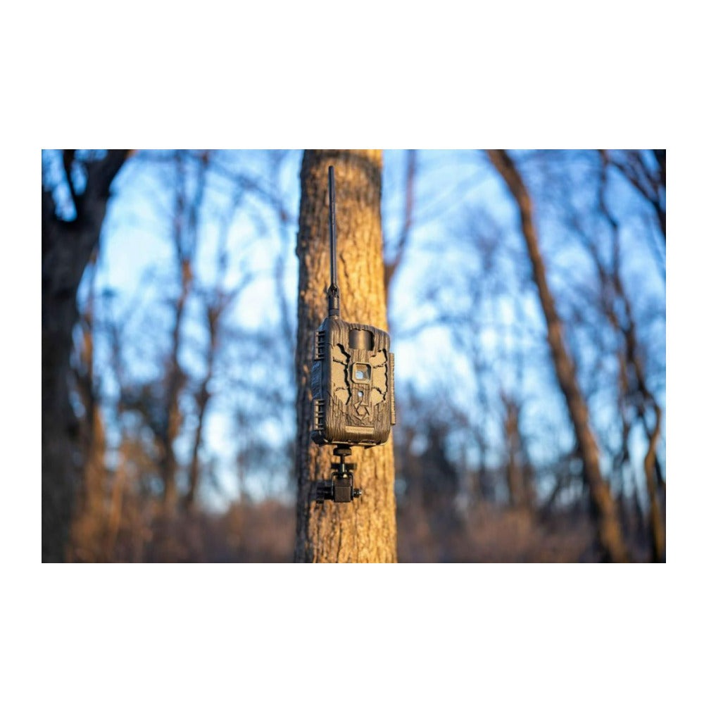 Stealth Cam Eco Mount Rugged Steel Tube (Black, 4-Pack) and Card Reader Bundle