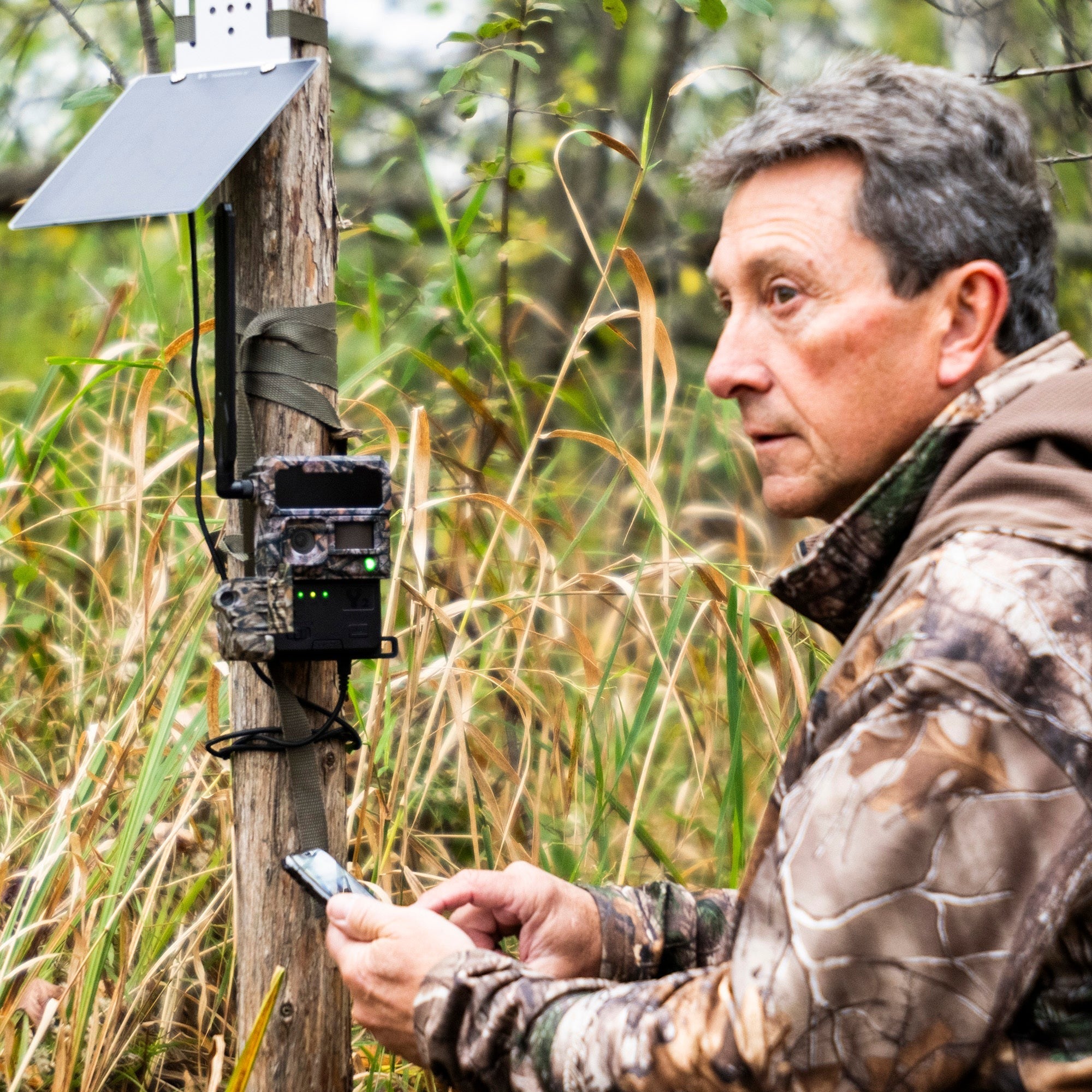 Yellowstone Y2 4G-LTE Wide Lens Cellular Trail Camera Bundle with Accessories