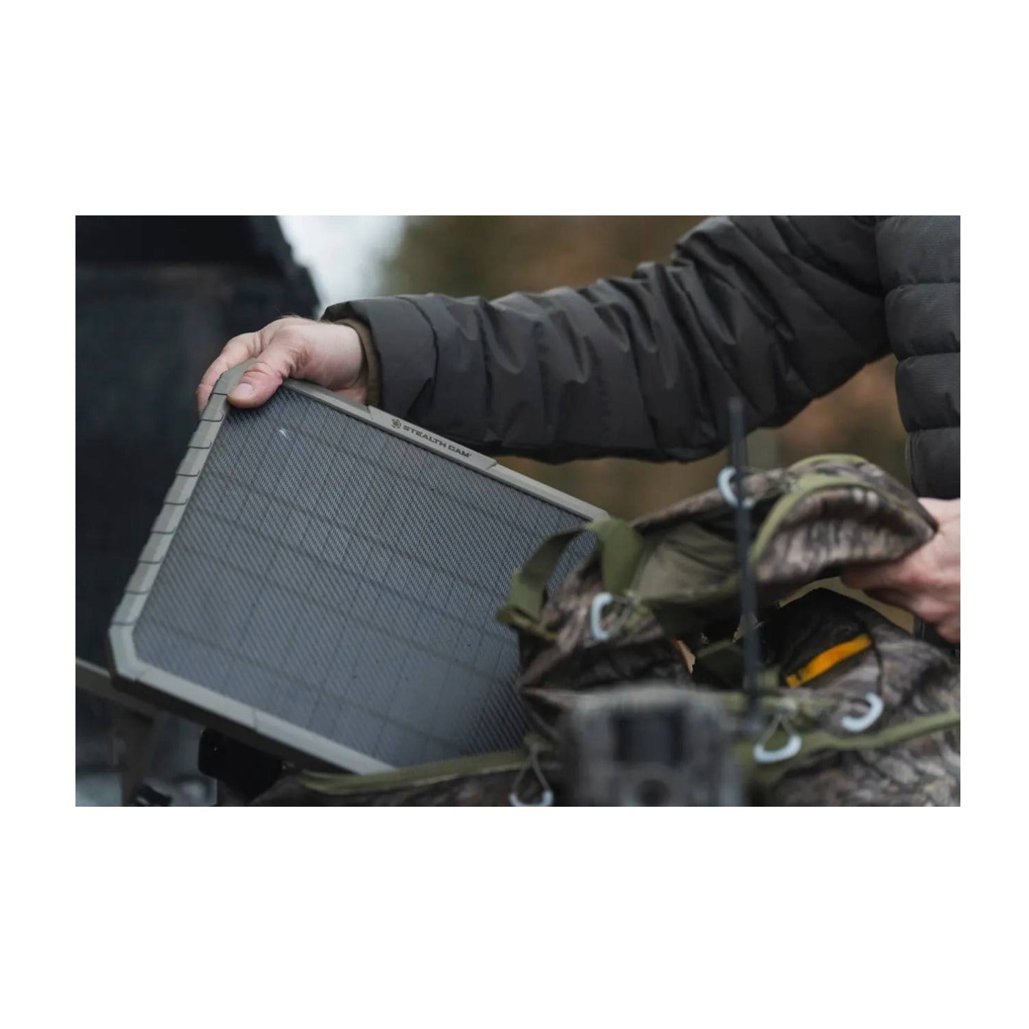 Stealth Cam FieldMAX EX 10-Inch Solar Panel with 10,000 mAh Lithium-Ion Battery