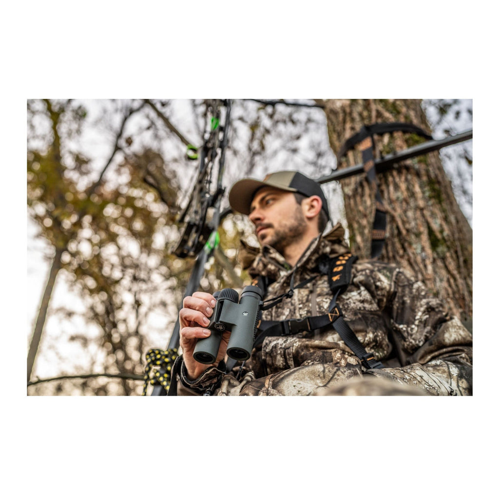 Vortex Triumph HD 10x28 Binocular - Fully Multi-Coated Lenses with Rubber Armor