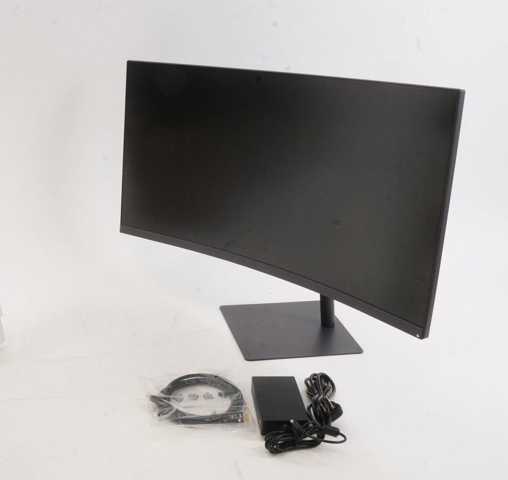 LG 34-Inch UltraGear WQHD 240Hz 1ms FreeSync Premium Curved Gaming Monitor (Used)