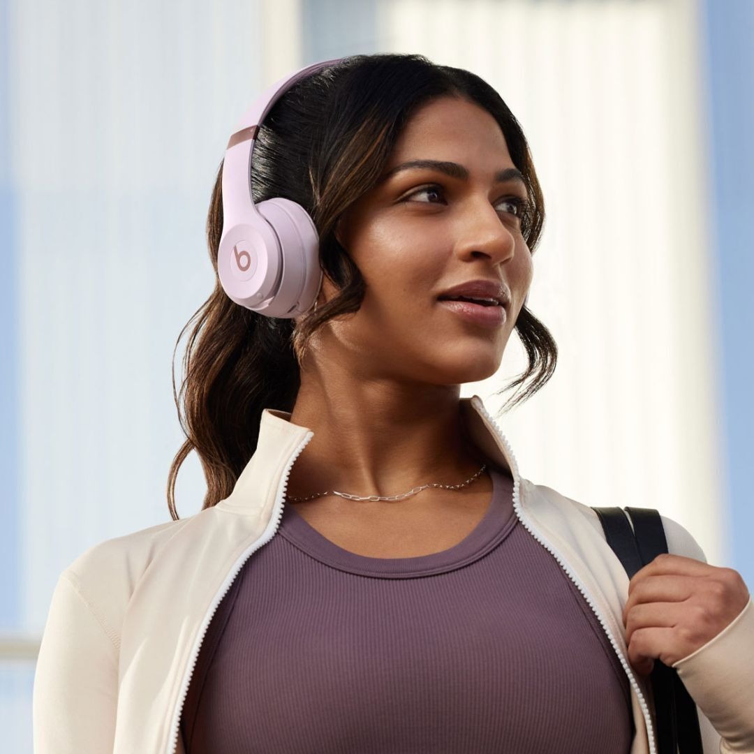 Beats Solo 4 Bluetooth Wireless On-Ear Headphones with Built-In DAC, Cloud Pink (Refurbished)