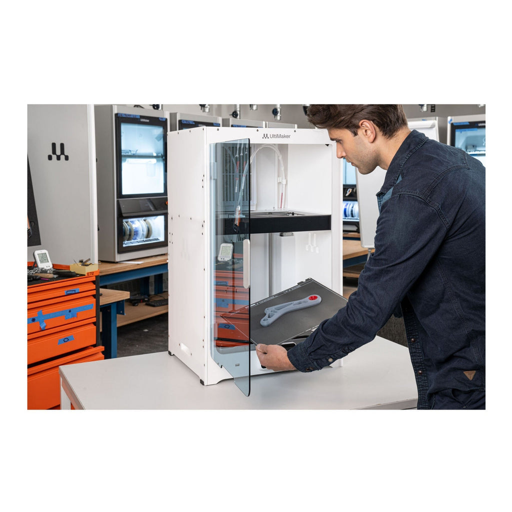 UltiMaker S8 3D Printer with Flexible Build Plate (US)