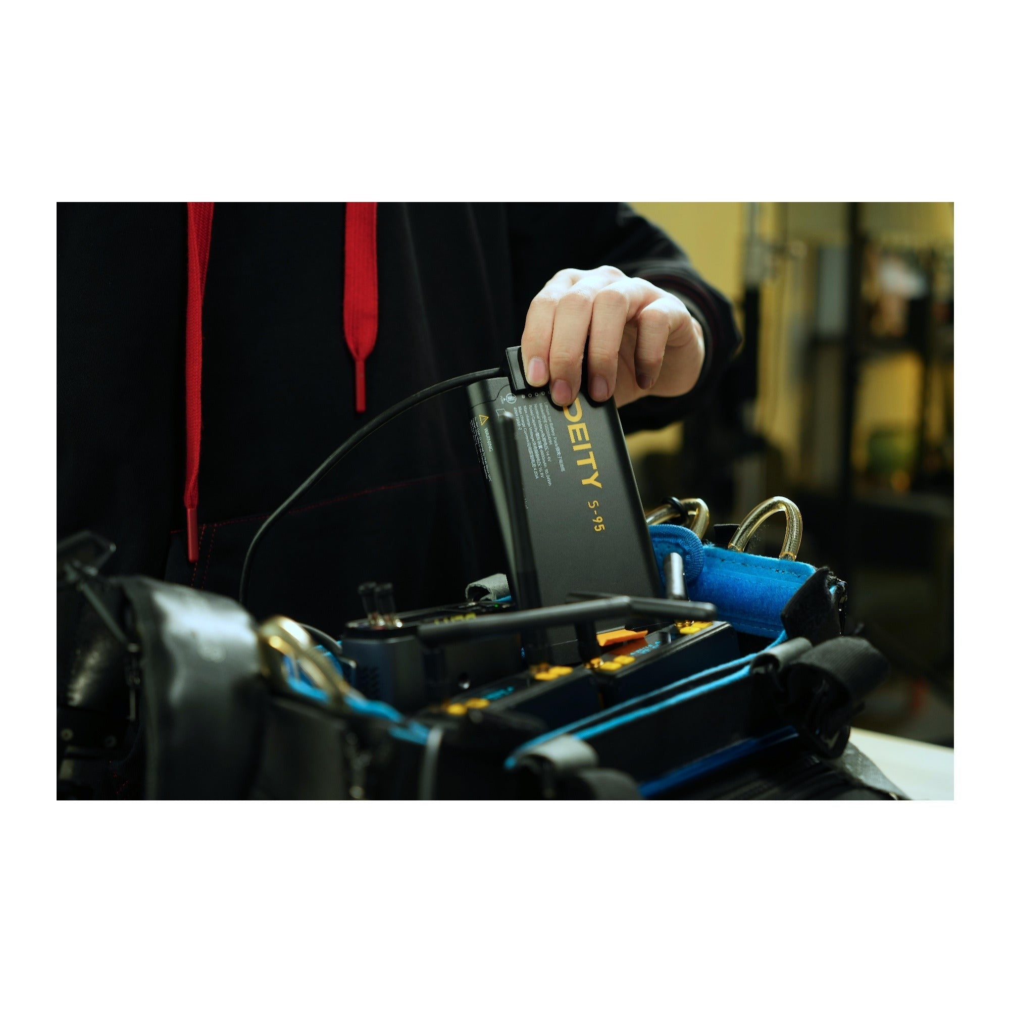 Deity S-95 Smart Battery - Li-ion Battery Pack with Telemetry Data and LED Meter