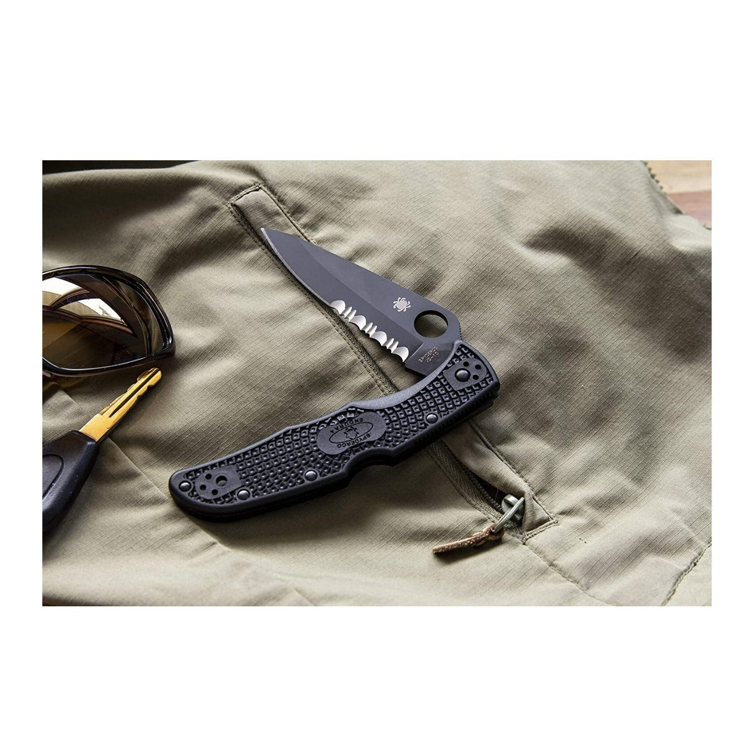 Spyderco Endura 4 3.80-Inch Durable Steel Blade Foldable PlainEdge Knife (Black)
