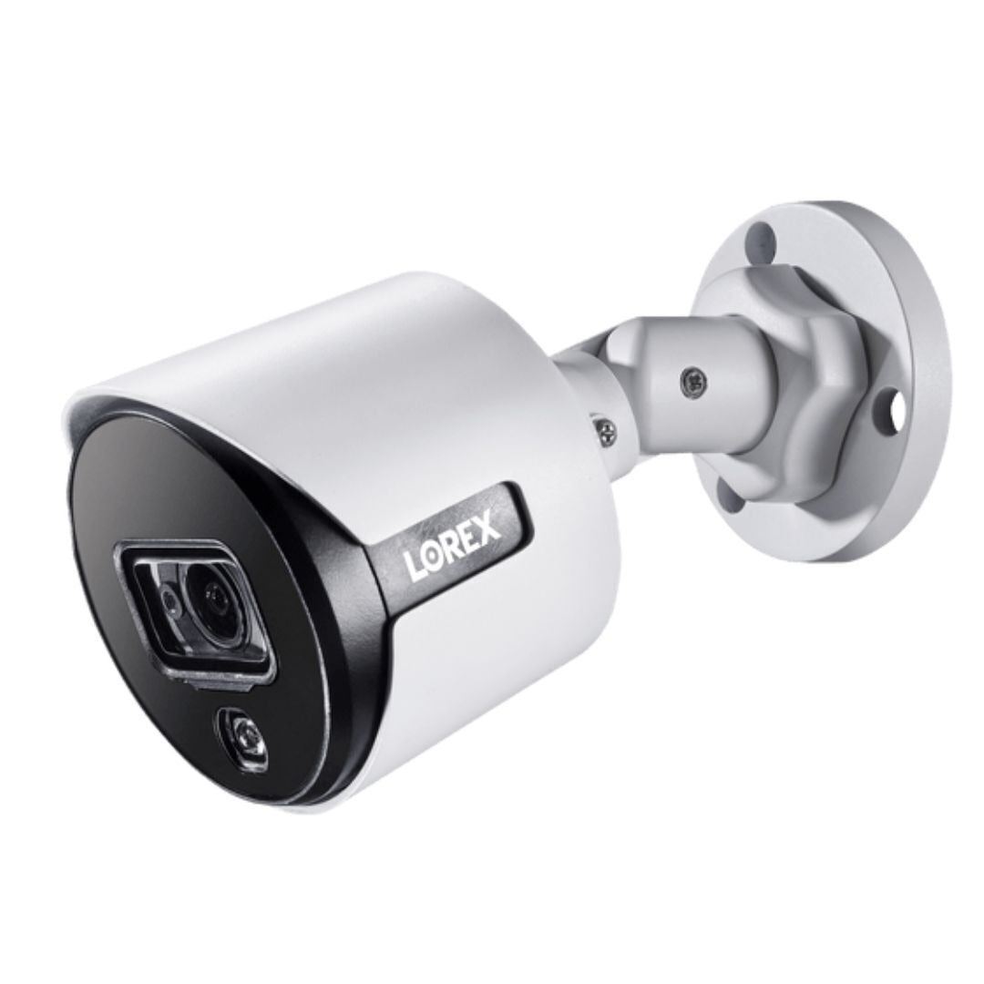 Lorex C881DA 4K Analog Ultra HD Active Deterrence Security Camera, IP67 Weatherproof (Refurbished)