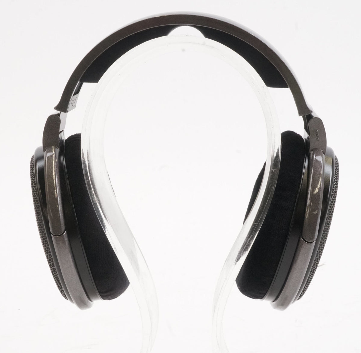 Sennheiser HD 650 Open Back Audiophile Headphones with Detachable Cable (Used)