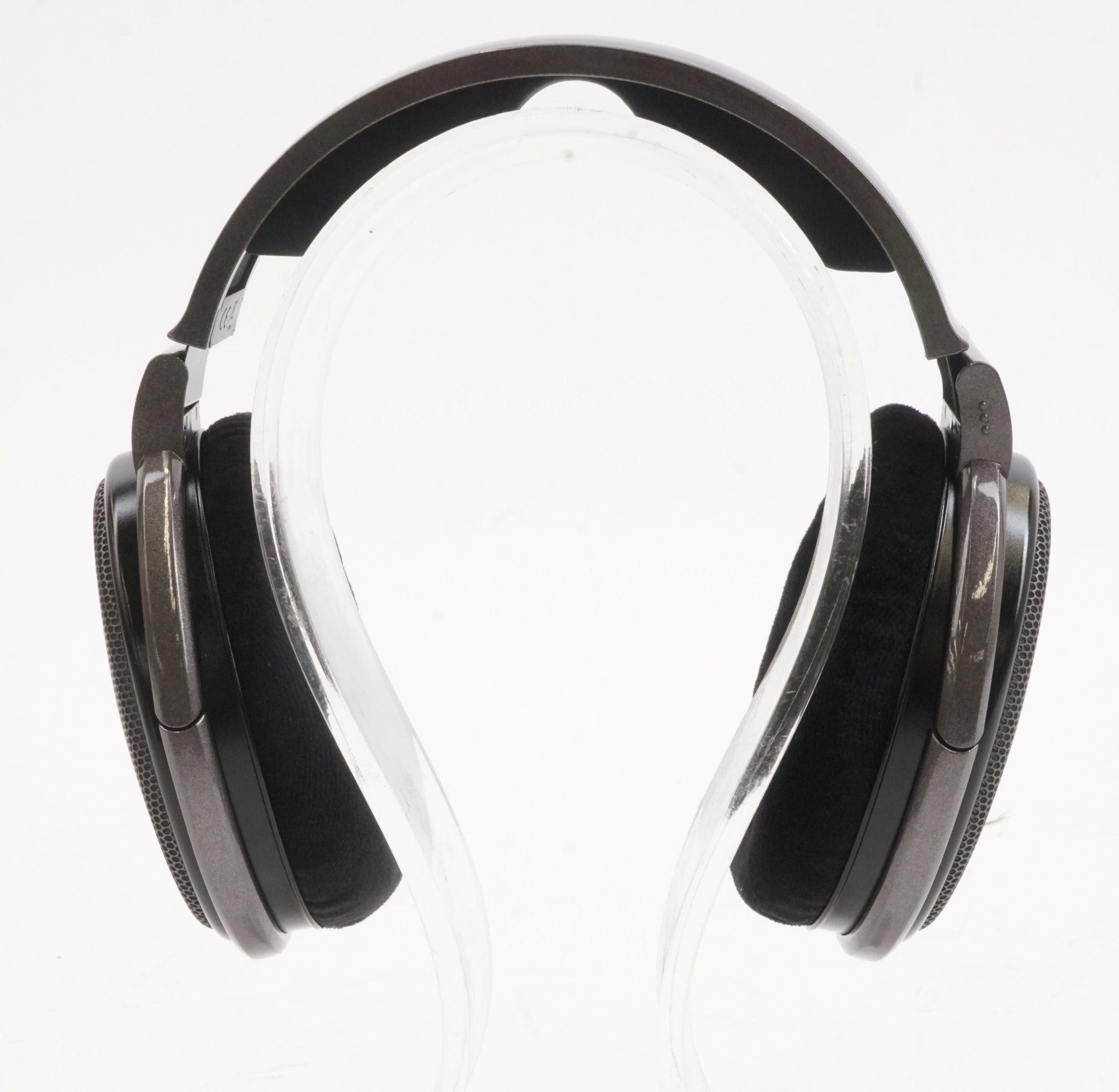 Sennheiser HD 650 Open Back Audiophile Headphones with Detachable Cable (Used)