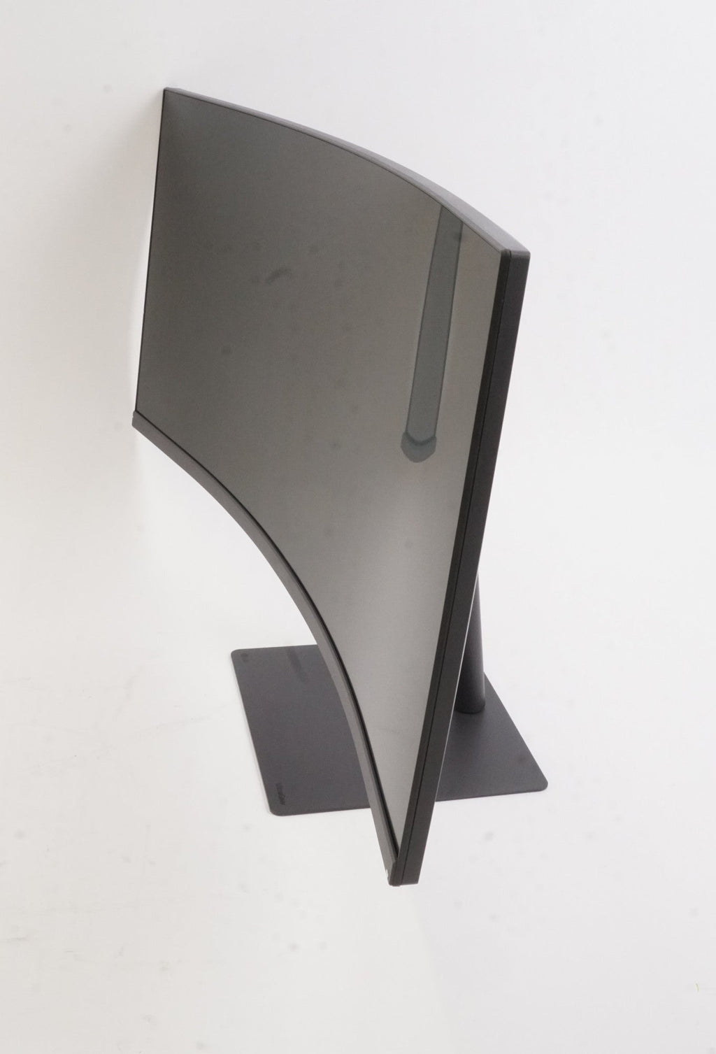 LG 34-Inch UltraGear WQHD 240Hz 1ms FreeSync Premium Curved Gaming Monitor (Used)