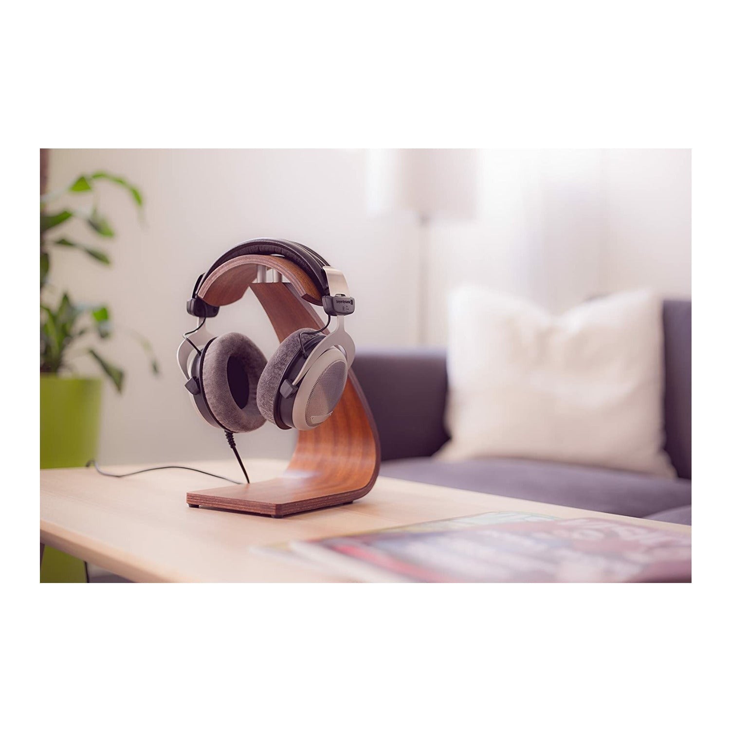 Beyerdynamic DT 880 Premium Edition Over-Ear Stereo Headphones (250 Ohm) with Stereo Amp Bundle
