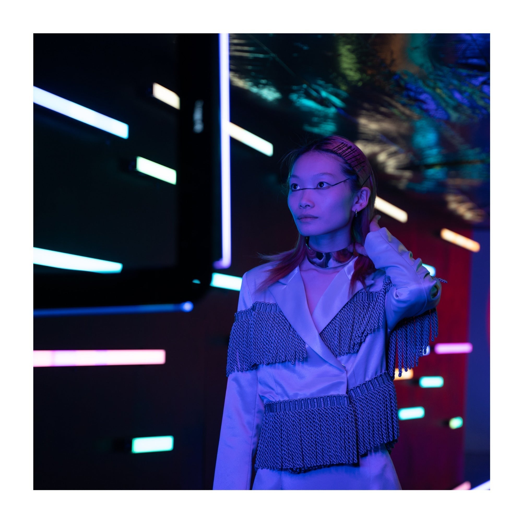 Aputure INFINIBAR PB12 RGBWW LED Pixel Bar 8-Light Kit with Sturdy Flight Case and Accessories