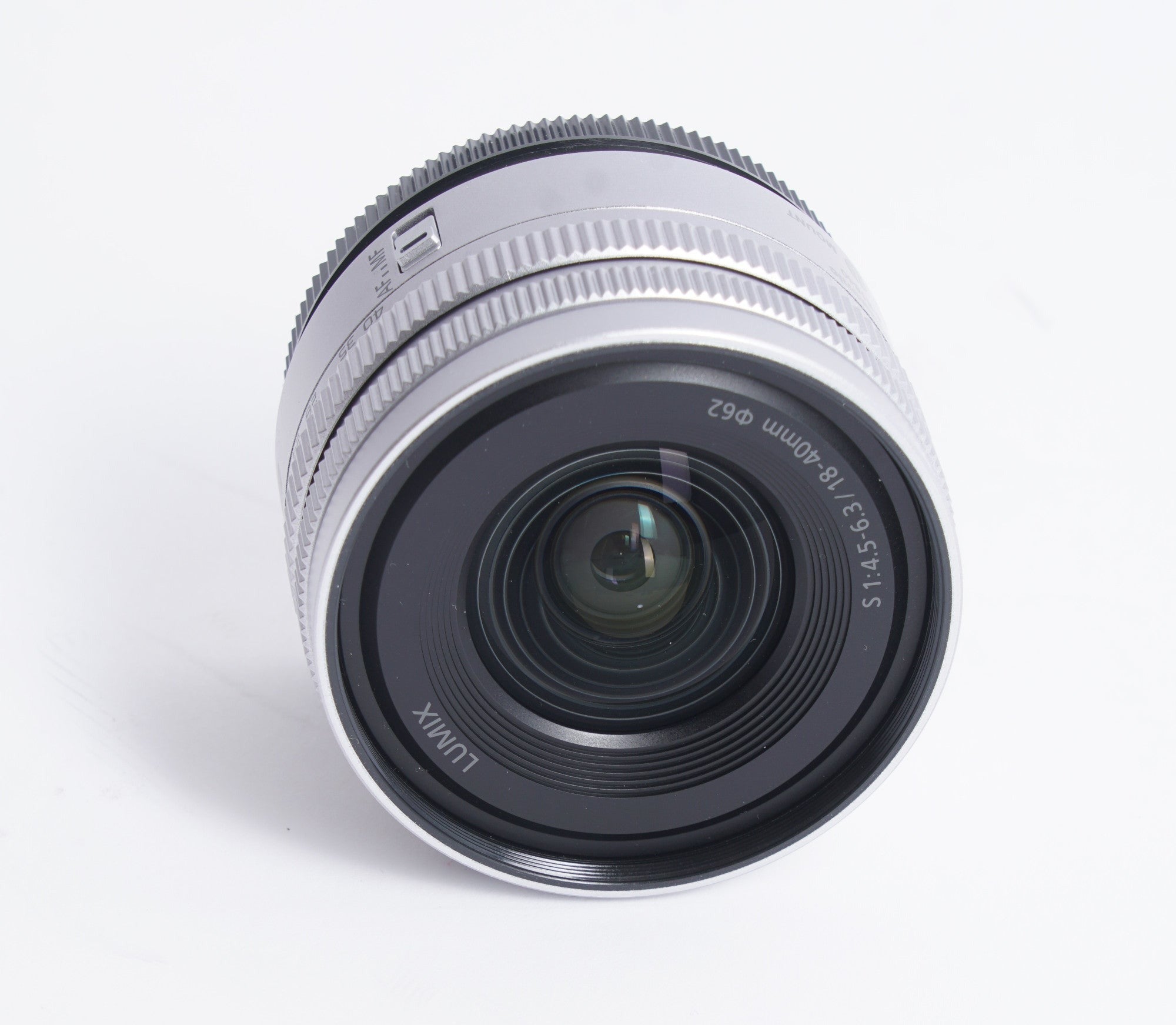 LUMIX S9 S 18-40mm Lens Kit - White and Silver (DC-S9NWA9) (Used)
