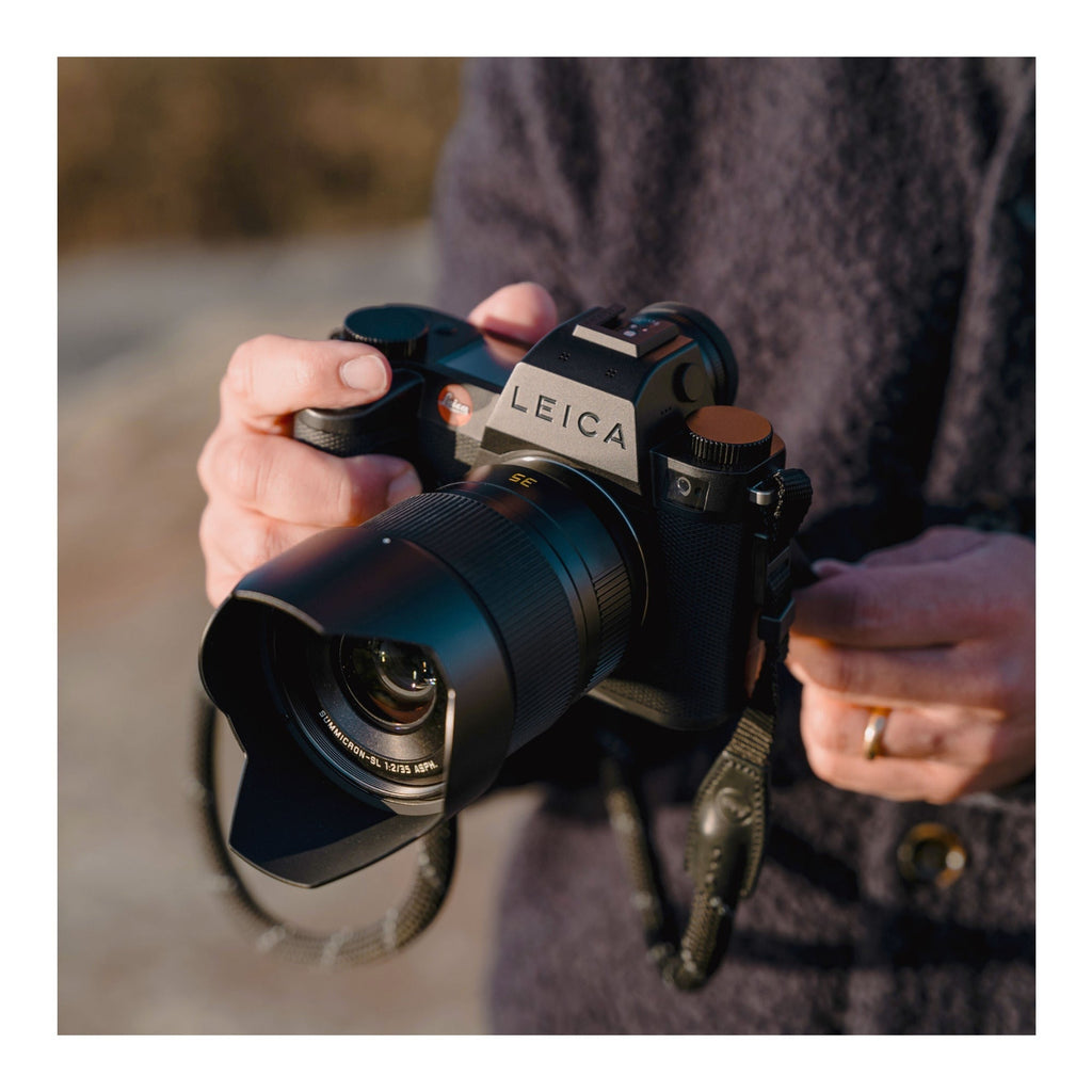 Leica SL3-S Mirrorless Camera and Summicron-SL 35mm f/2 Prime Lens Kit (Black)
