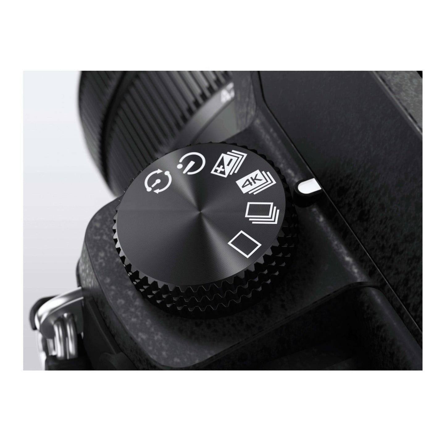 Panasonic LUMIX G7 Mirrorless Camera with 14-140mm Lens