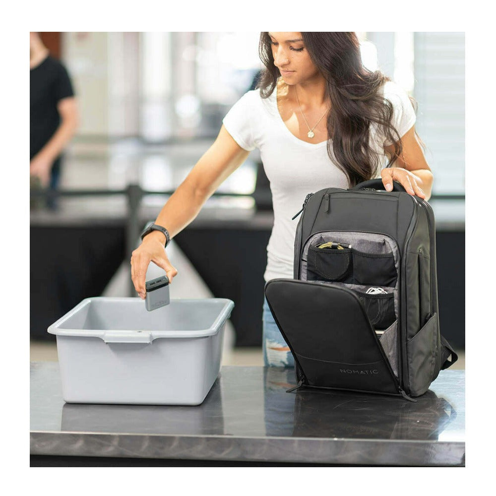 Nomatic V2 Expandable Travel Pack Featuring Water-Resistant Materials and YKK Zippers (20 L)