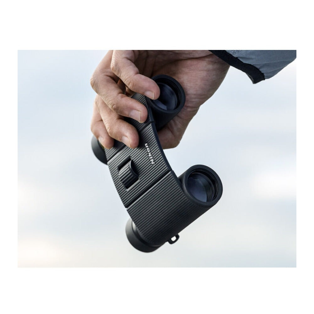 Nikon Trailblazer II 10x25 Binoculars with Waterproof, Fogproof and Multilayer-Coated Optics (Black)