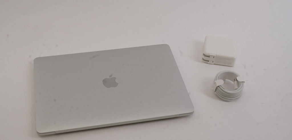 Apple MacBook Pro 13.3-Inch Laptop M2 Chip 24GB Memory 1TB SSD (Silver) (Used)