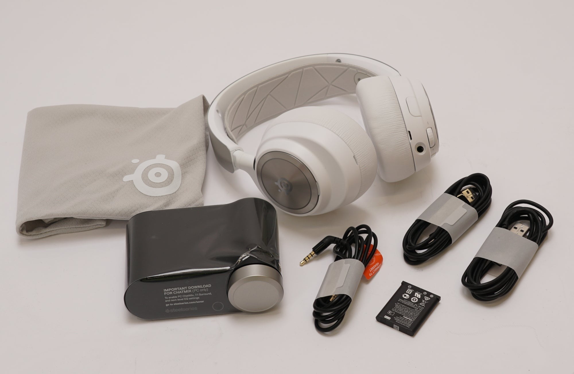 Steel Series Arctis Nova Pro Wireless Multi-System Gaming Headset (White) (Used)
