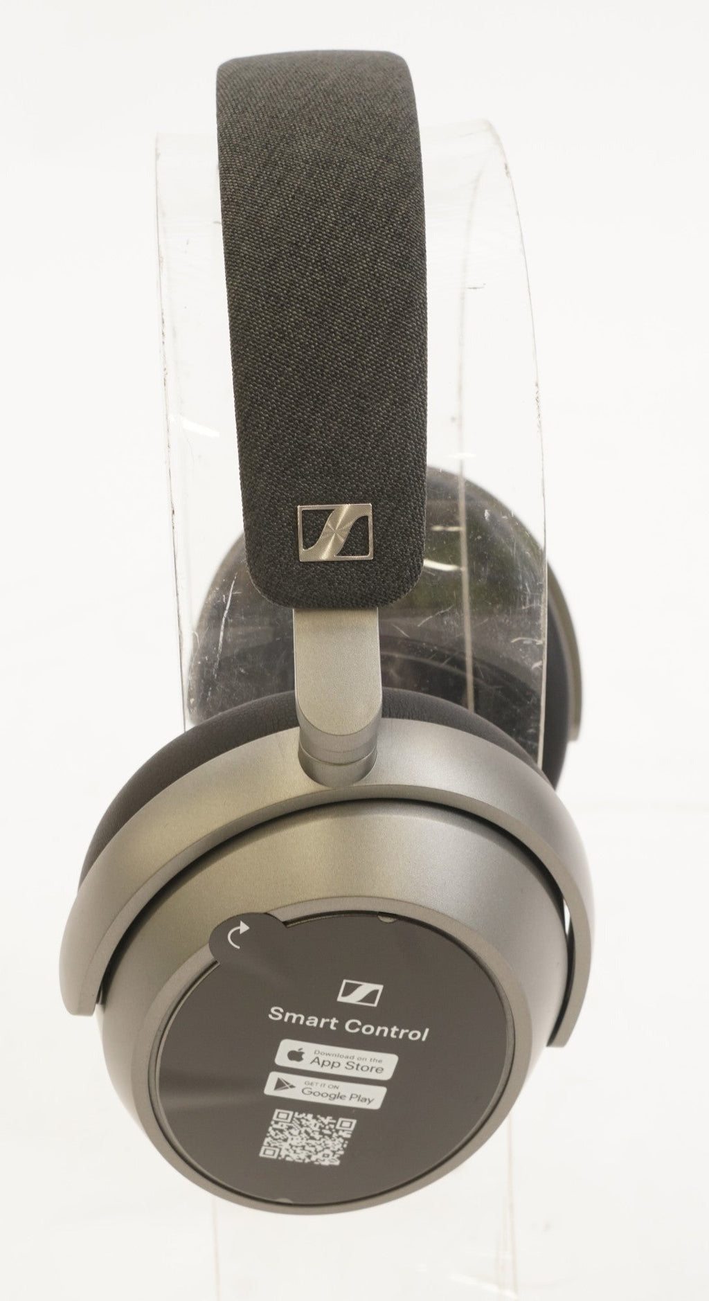 Sennheiser MOMENTUM 4 Noise-Canceling Wireless Over-Ear Headphones (Graphite) (Used)