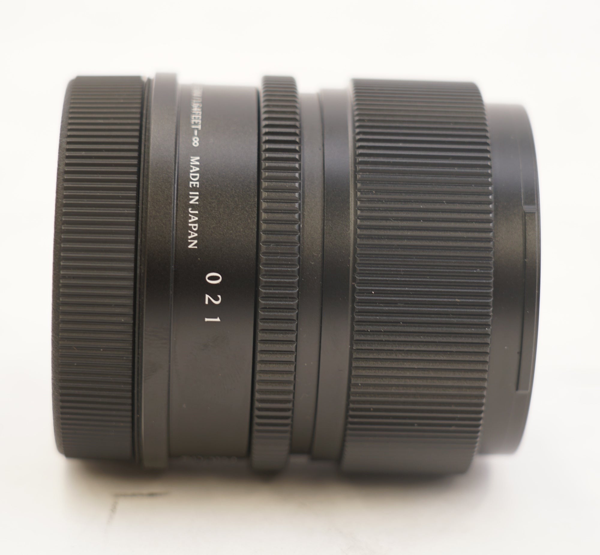 Sigma 90mm F2.8 DG Black Contemporary Lens for L Mount (Used)