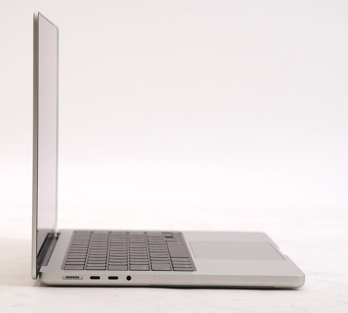Apple MacBook Pro with Apple M1 Pro chip (14 inch, 16GB RAM, 512GB SSD, Silver) (Used)
