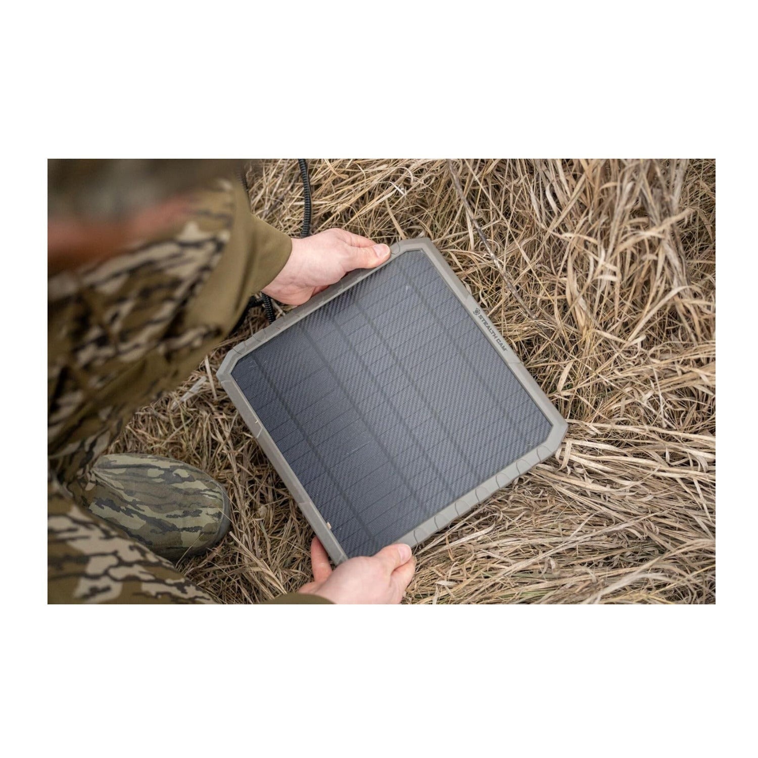Stealth Cam FieldMAX EX 10-Inch Solar Panel with 10,000 mAh Lithium-Ion Battery
