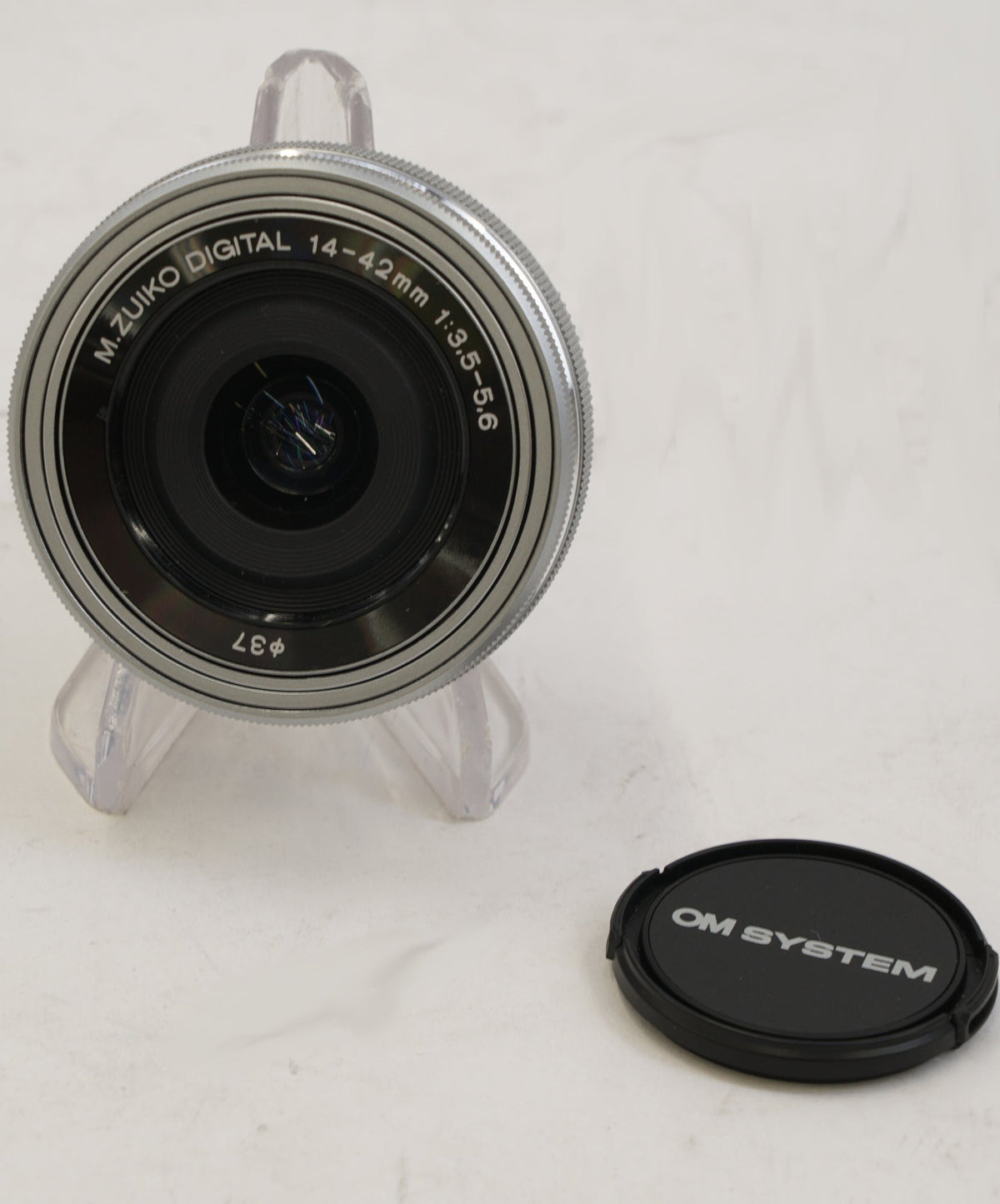 OM SYSTEM M.Zuiko Digital ED 14-42mm f/3.5-5.6 EZ Lens for Micro Four Thirds (Used)