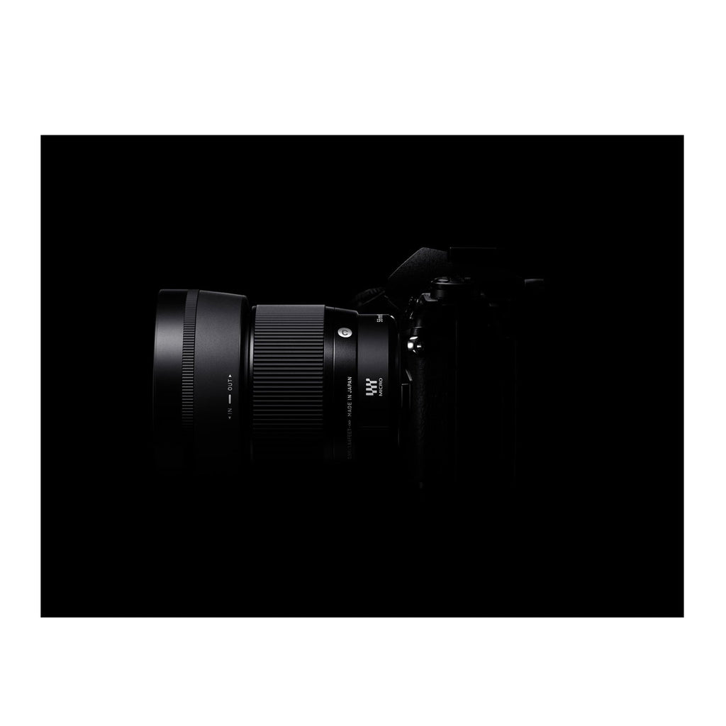 Sigma 56mm F1.4 DC DN Contemporary Lens for Nikon Z Mount with Lens Hood (Black) (Open Box)