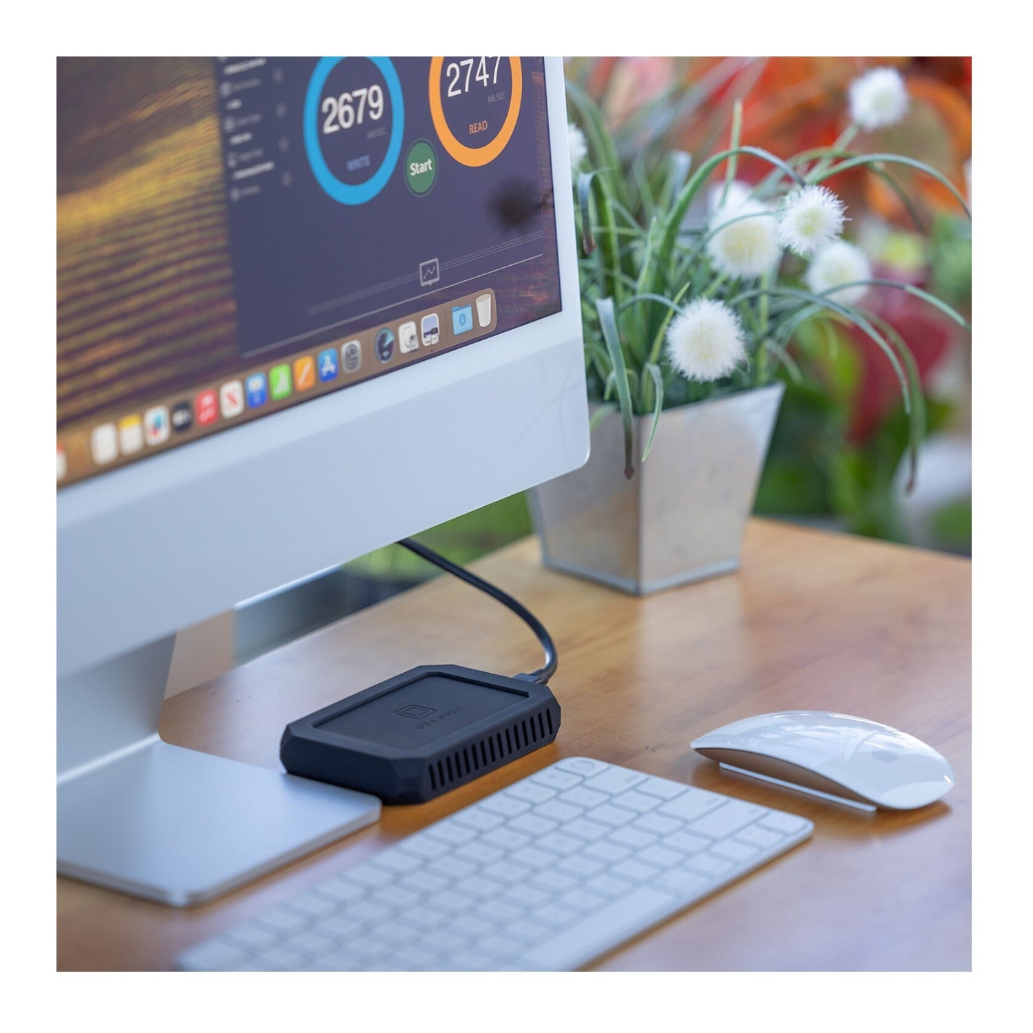 Oyen Digital 2TB U34 Bolt USB4 / Thunderbolt 4 External SSD