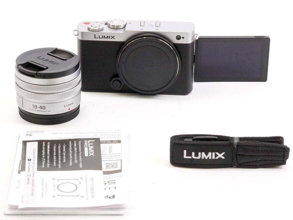 LUMIX S9 S 18-40mm Lens Kit - Black and Silver (DC-S9NSB9) (Used)