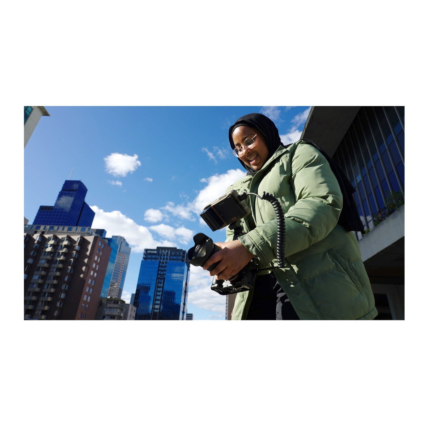Atomos Ninja Ultra 5-Inch, 1000nit HDR Monitor-Recorder for Mirrorless and Cinematic Cameras Bundle