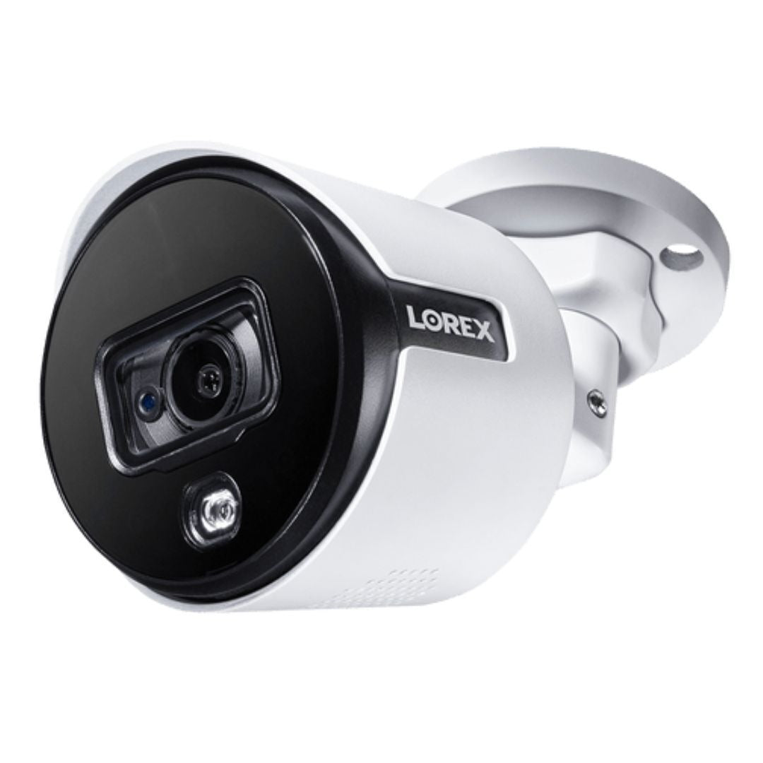 Lorex C881DA 4K Analog Ultra HD Active Deterrence Security Camera, IP67 Weatherproof (Refurbished)
