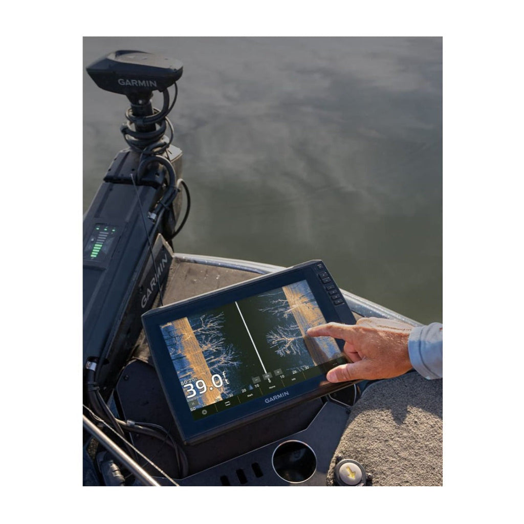 Garmin ECHOMAP Ultra 2 126sv Chartplotter w/o Transducer with Cover Bundle