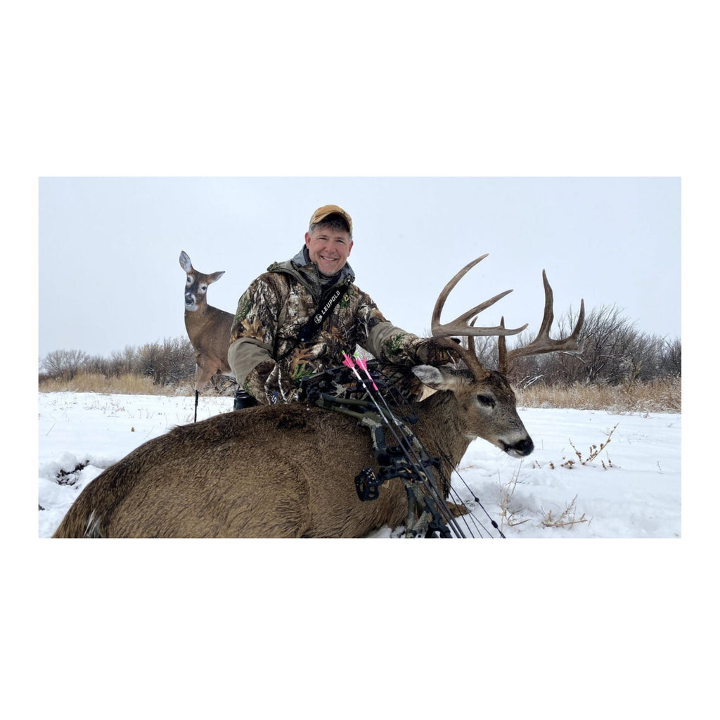 Montana: Trixie Whitetail Doe - Ultra-Realistic Deer Decoy with Teaser Tails