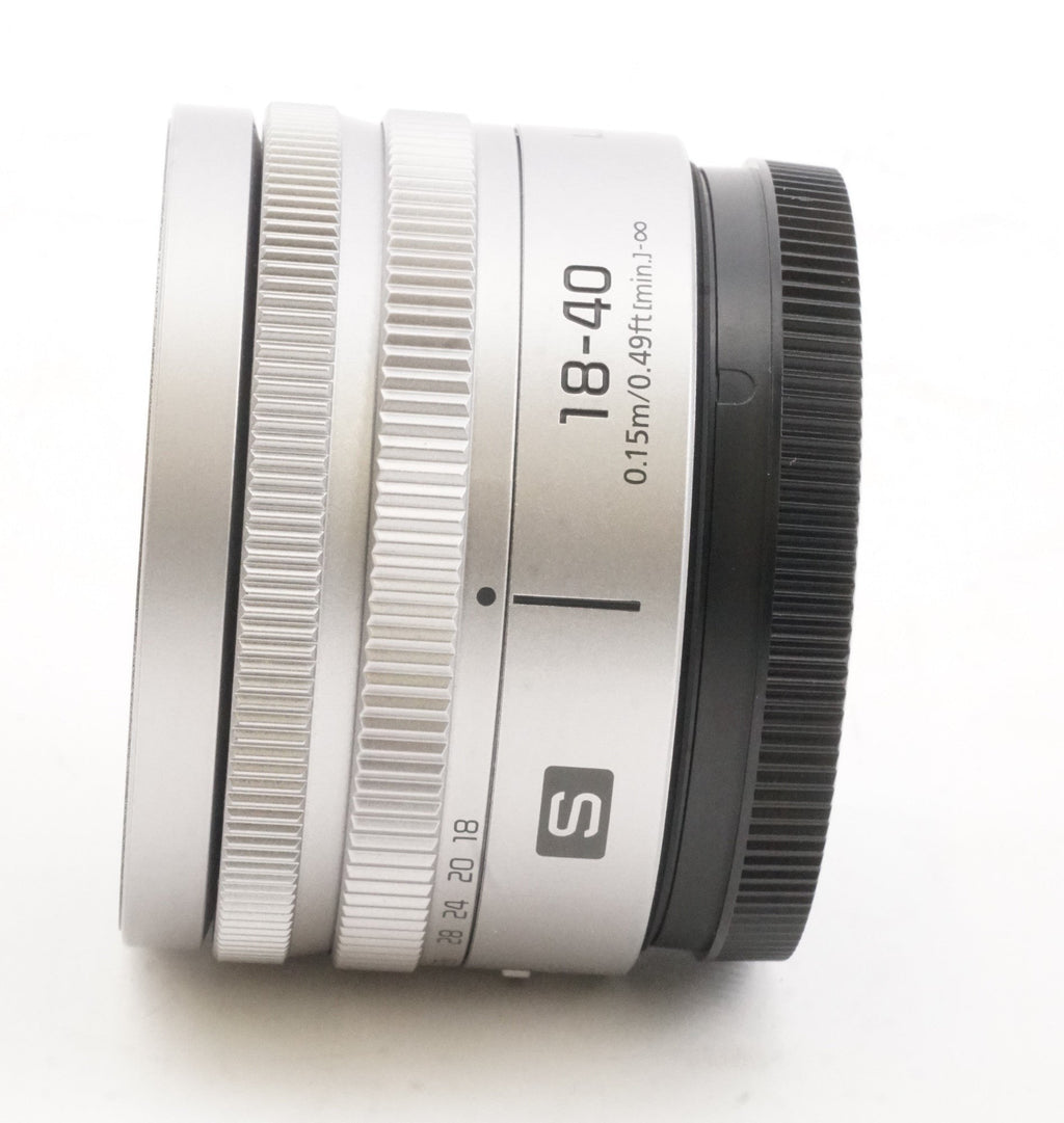 LUMIX S9 S 18-40mm Lens Kit - Black and Silver (DC-S9NSB9) (Used)