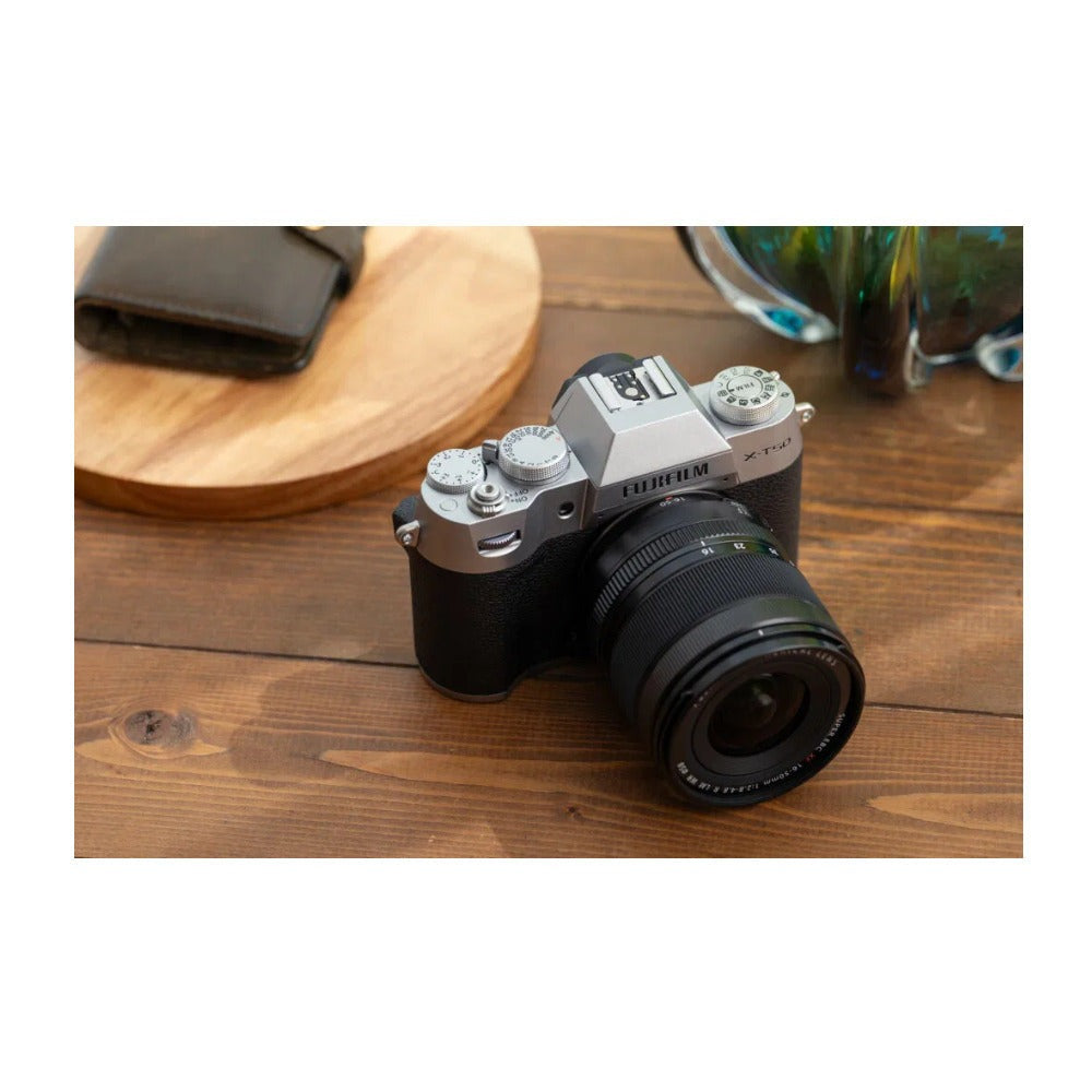 Fujifilm X-T50 40MP Mirrorless Camera with XC15-45MM F3.5-5.6 Zoom Lens (Silver)