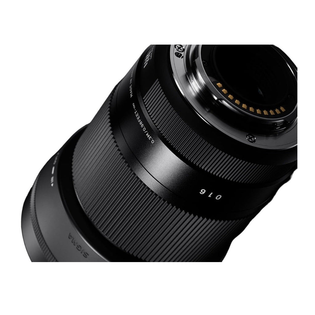 Sigma 30mm F1.4 DC DN Contemporary Lens for Nikon Z Mount with Lens Hood (Black) (Used)