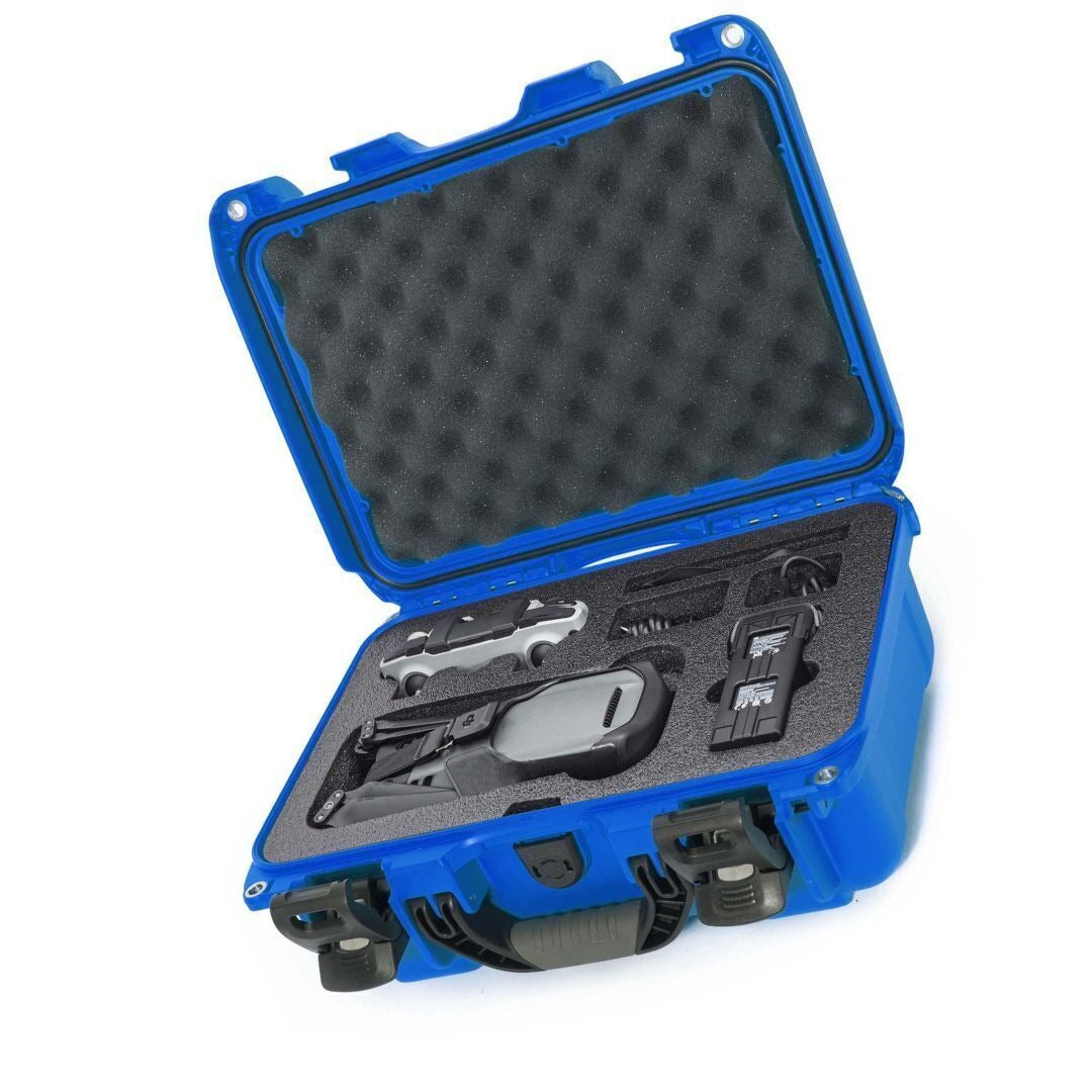 Nanuk 915 Waterproof and Dustproof Hard Case with Insert for DJI Mavic 3 and Mavic 3 Classic (Blue)