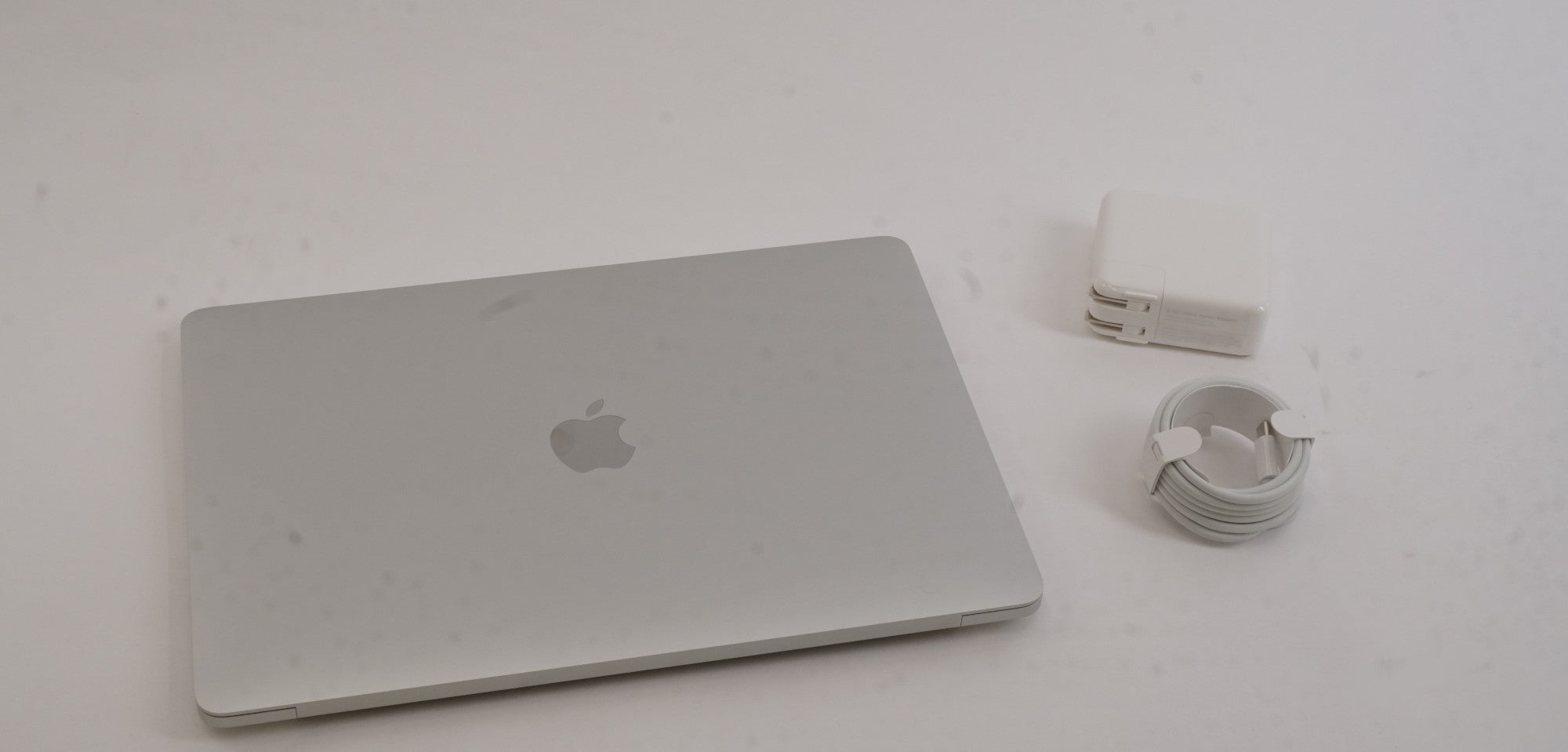 Apple MacBook Pro 13.3-Inch Laptop M2 Chip 24GB Memory 1TB SSD (Silver) (Used)