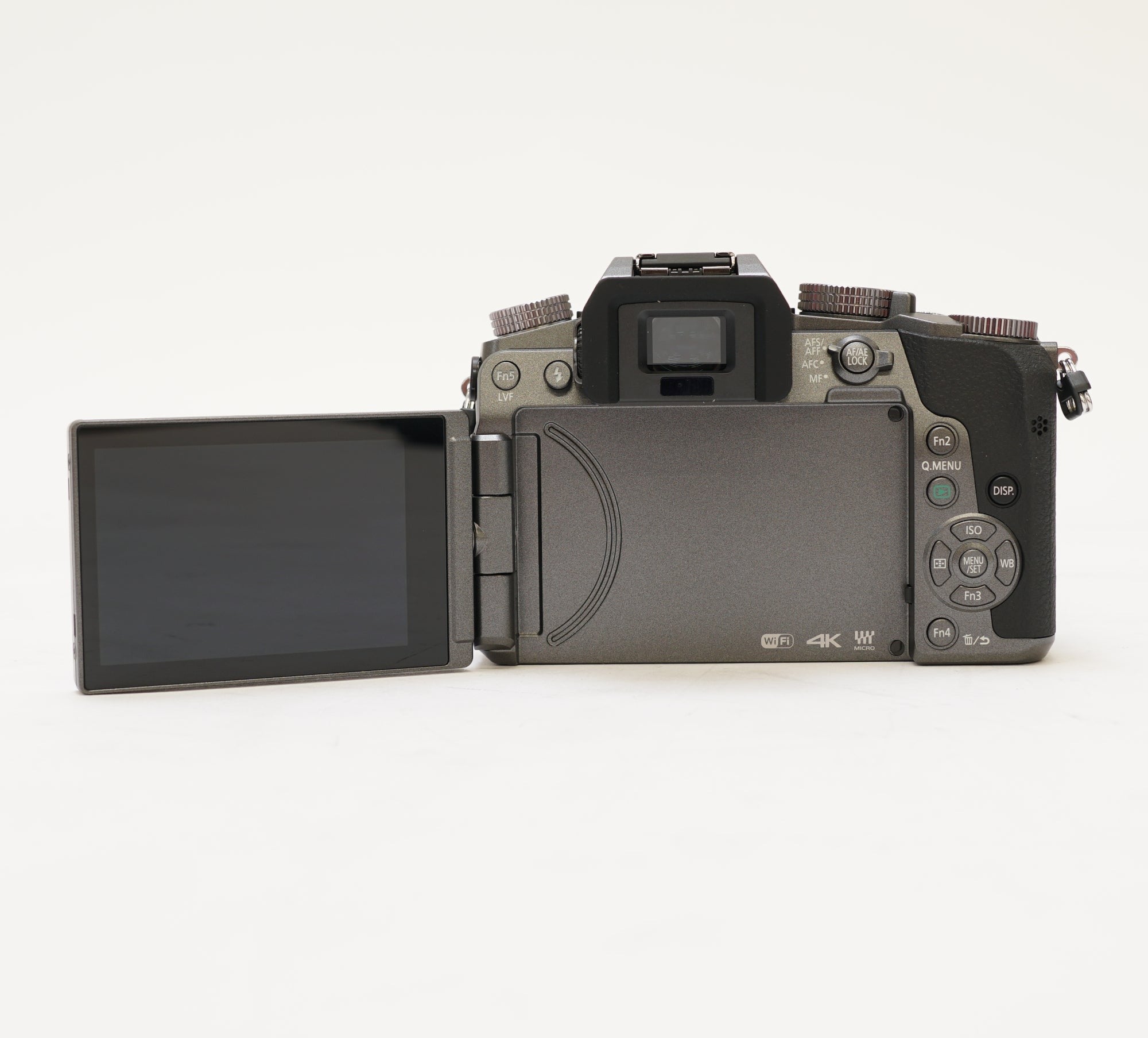 Panasonic LUMIX G7 Mirrorless Camera with 14-42mm f/3.5-5.6 Lens (Silver) (Used)