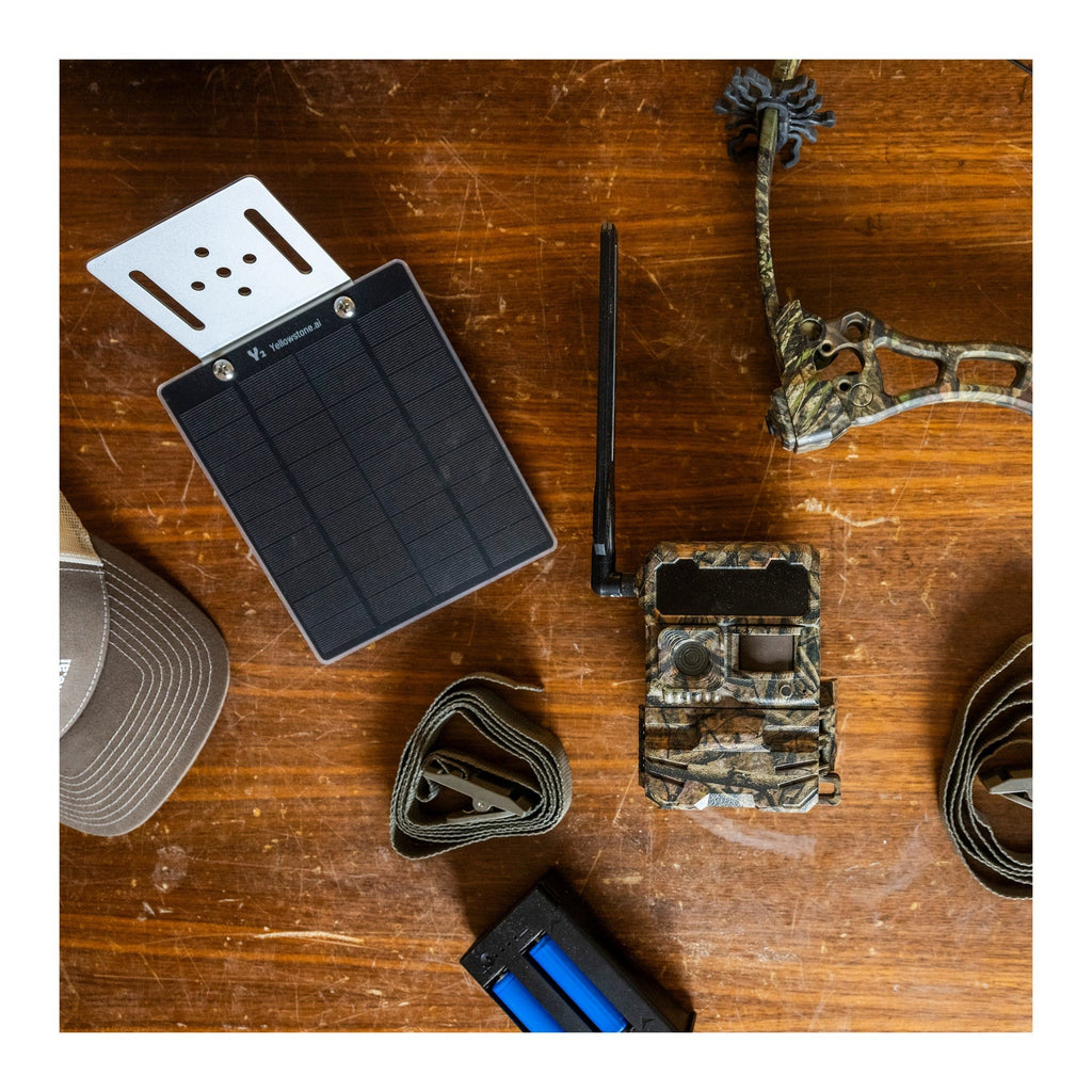 Yellowstone Y2 Black Wide Lens Bundle with Batteries, Solar Panels, and Accessories (4-Pack)