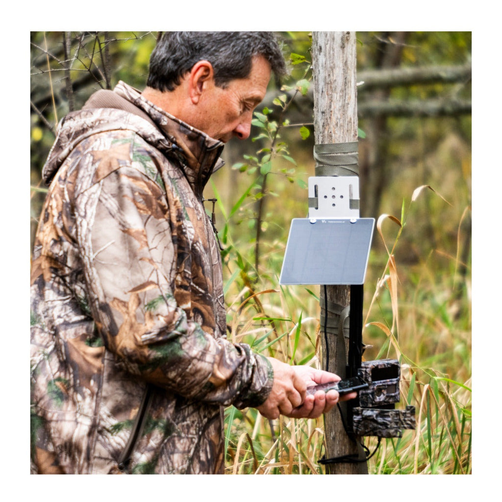 Yellowstone Y2 Cellular Trail Camera Bundle with High-Speed Card Reader, and Accessories (6-Pack)