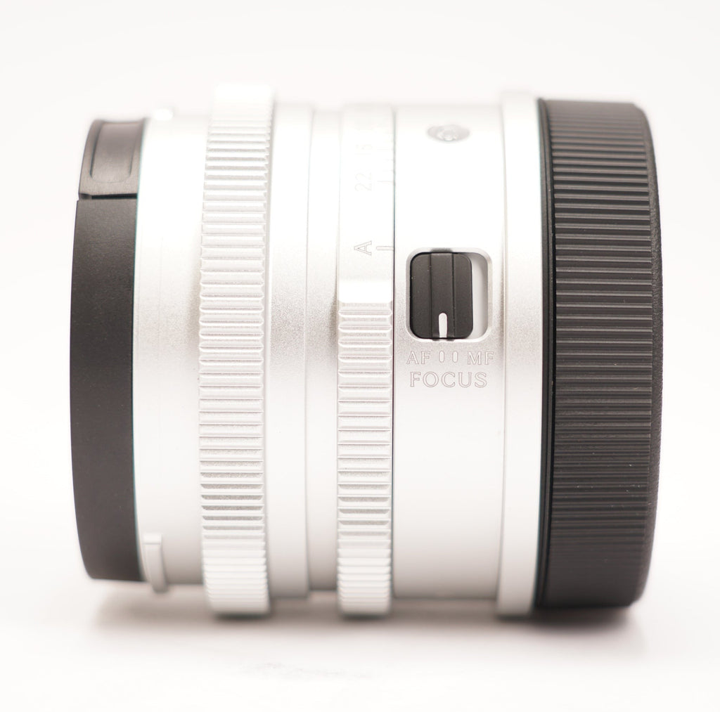 Sigma 45mm F2.8 DG Full Frame Silver Contemporary Lens for L Mount (Open Box)