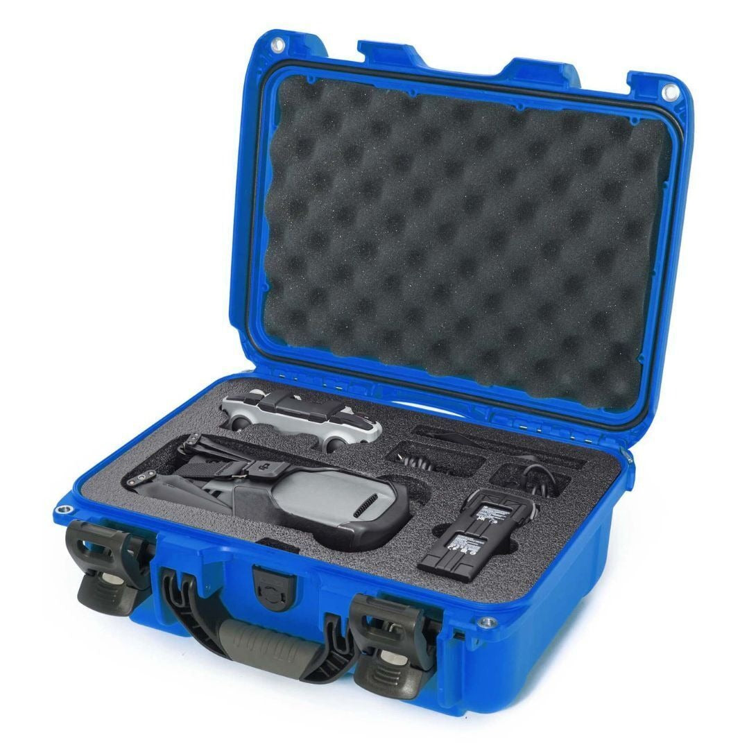 Nanuk 915 Waterproof and Dustproof Hard Case with Insert for DJI Mavic 3 and Mavic 3 Classic (Blue)